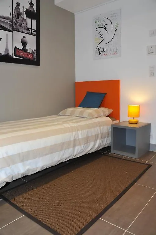 De La Mare 3* Paris